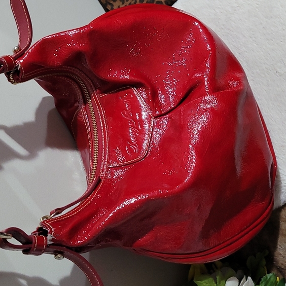 Dooney & Bourke red patent hobo bag - Picture 2 of 12